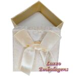 2934_Caixinha_5X5Cm_Para_Anel_Floral_Creme_Lazzo_Embalagens