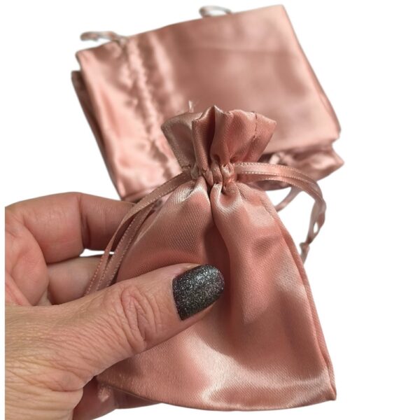 100 Sacos de Cetim 06X08cm Rose Gold
