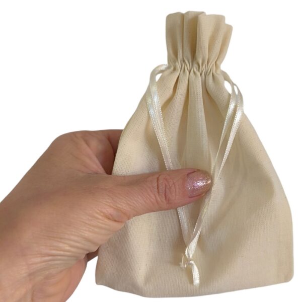 100 Sacos de Algodão Cru 10x15cm Fita Marfim.